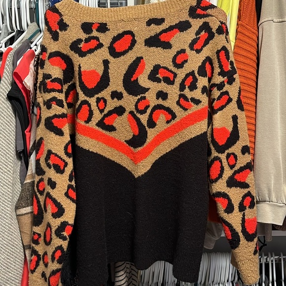 EUC Peyton Jensen sweater - Picture 3 of 4
